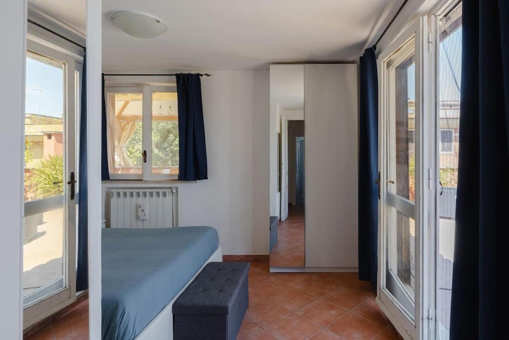 Penthouse With Jacuzzi On Private Terrace In Trastevere Rzym Zewnętrze zdjęcie
