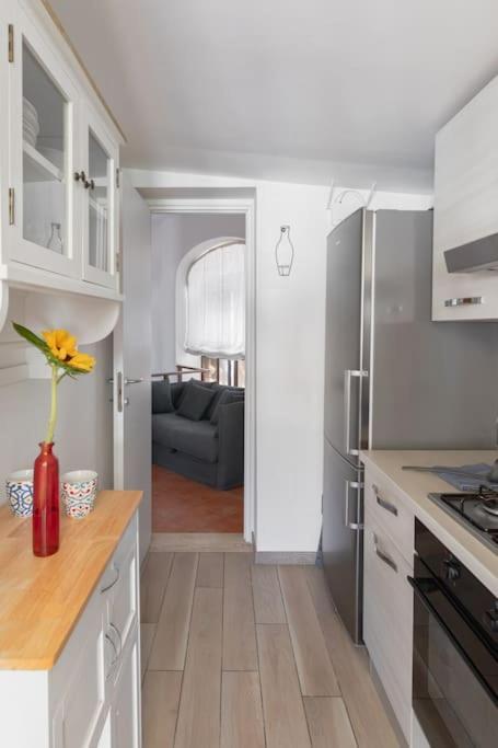 Penthouse With Jacuzzi On Private Terrace In Trastevere Rzym Zewnętrze zdjęcie